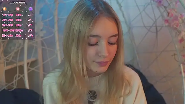 Snapshot of FlairCunard chatting on January 31, 6:14 pm FlairCunard online show from January 31, 6:14 pm