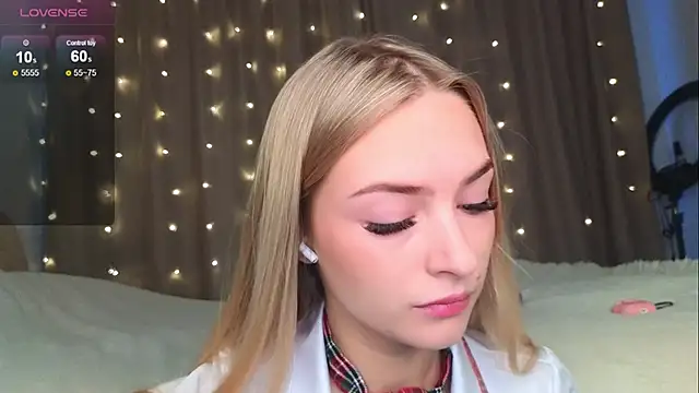 Snapshot of Soft_Eva chatting on January 16, 7:49 am Soft Eva online show from January 16, 7:49 am
