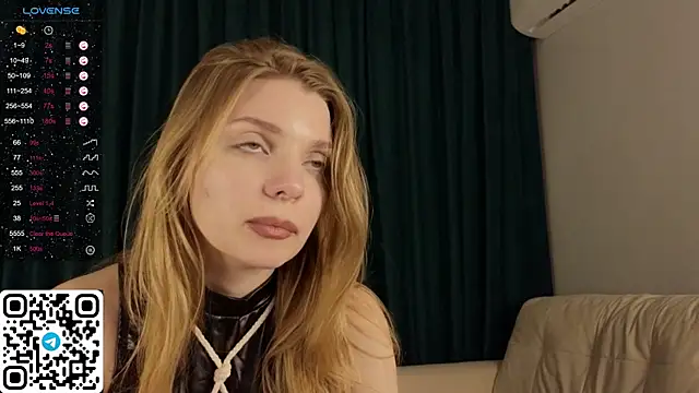 ElswythDecoursey online show from December 30, 12:11 am