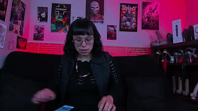 Snapshot of lilith-deveraux chatting on October 1, 1:39 pm lilith-deveraux online show from October 1, 1:39 pm