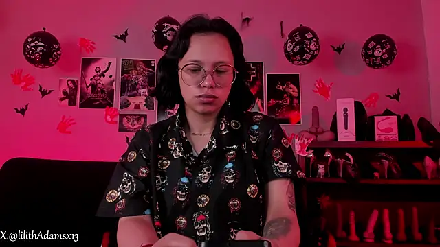 lilith-deveraux online show from November 24, 3:34 pm