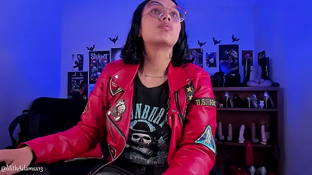 lilith-deveraux online show from January 14, 3:28 pm