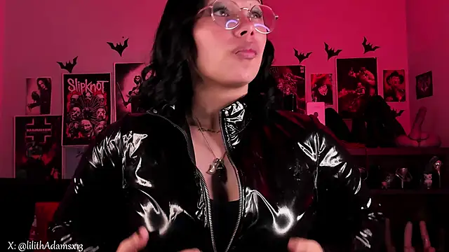 lilith-deveraux online show from March 24, 2:44 pm