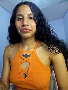 Snapshot of Karii-R chatting on February 20, 4:18 am Karii-R online show from February 20, 4:18 am