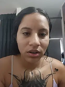 Snapshot of Karii-R chatting on July 7, 2:54 pm Karii-R online show from July 7, 2:54 pm