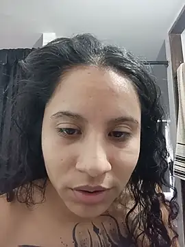 Snapshot of Karii-R chatting on July 10, 4:20 pm Karii-R online show from July 10, 4:20 pm