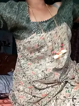 Snapshot of gunjan22 chatting on January 9, 6:27 am gunjan22 online show from January 9, 6:27 am