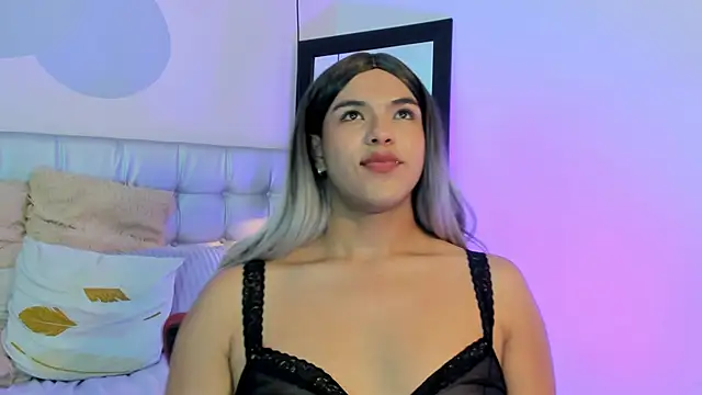 Axel brunette1 online show from March 11, 2:10 am