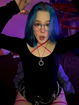 MaddisonHaas online show from November 5, 12:43 am