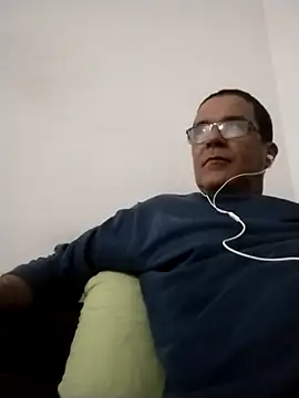 Snapshot of barboza991 chatting on June 14, 7:27 pm barboza991 online show from June 14, 7:27 pm