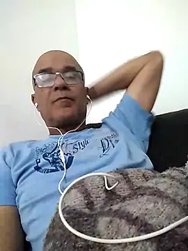 Snapshot of barboza991 chatting on August 7, 2:13 am barboza991 online show from August 7, 2:13 am