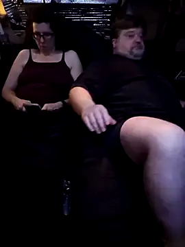 Snapshot of alienbunny chatting on February 13, 4:43 am alienbunny online show from February 13, 4:43 am