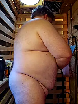 Snapshot of alienbunny chatting on February 22, 8:42 pm alienbunny online show from February 22, 8:42 pm