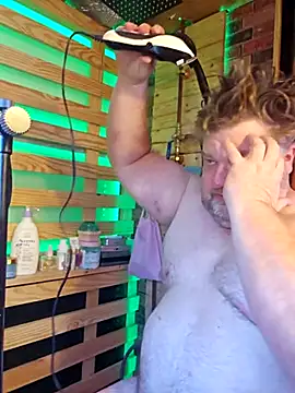 Snapshot of alienbunny chatting on March 5, 10:10 pm alienbunny online show from March 5, 10:10 pm