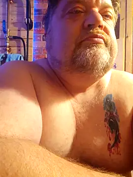 Snapshot of alienbunny chatting on October 17, 3:31 am alienbunny online show from October 17, 3:31 am