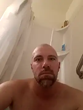 Snapshot of Cooperstone chatting on January 1, 5:33 am Cooperstone online show from January 1, 5:33 am