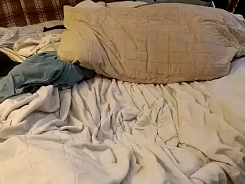 Snapshot of Cooperstone chatting on January 23, 3:37 am Cooperstone online show from January 23, 3:37 am