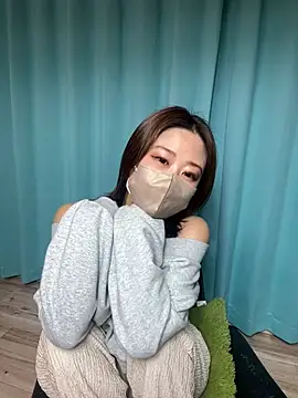 Snapshot of ayu0009rrr chatting on February 27, 4:21 pm ayu0009rrr online show from February 27, 4:21 pm