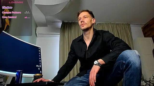 Snapshot of MateoBenjaminX chatting on February 12, 12:22 pm MateoBenjaminX online show from February 12, 12:22 pm