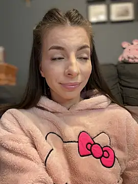 Mia Ethan online show from December 20, 2:16 pm