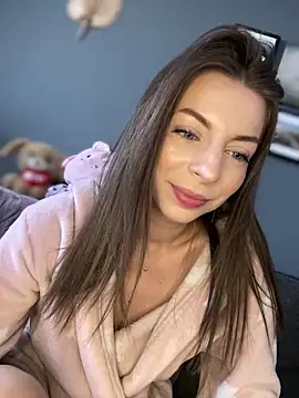 Mia Ethan online show from February 23, 12:05 pm