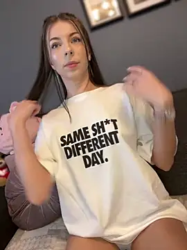 Mia Ethan online show from February 27, 12:02 pm