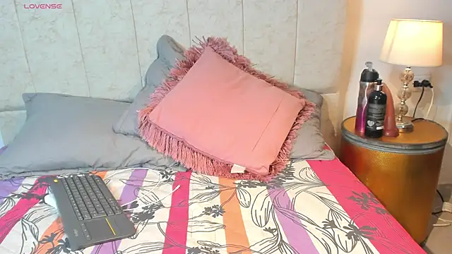  maria foxx  online show from March 27, 5:01 pm