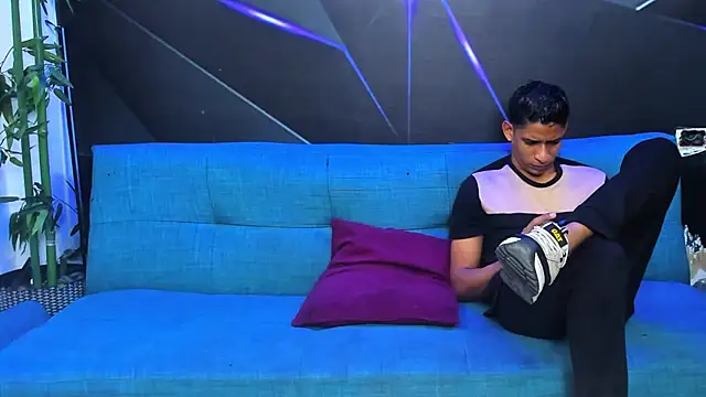 playsgirlhot online show from February 26, 11:15 pm