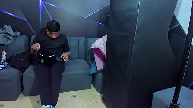 playsgirlhot online show from January 31, 11:14 pm