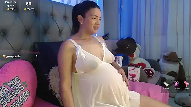 Snapshot of Horny_mami12 chatting on December 27, 9:54 pm Horny mami12 online show from December 27, 9:54 pm