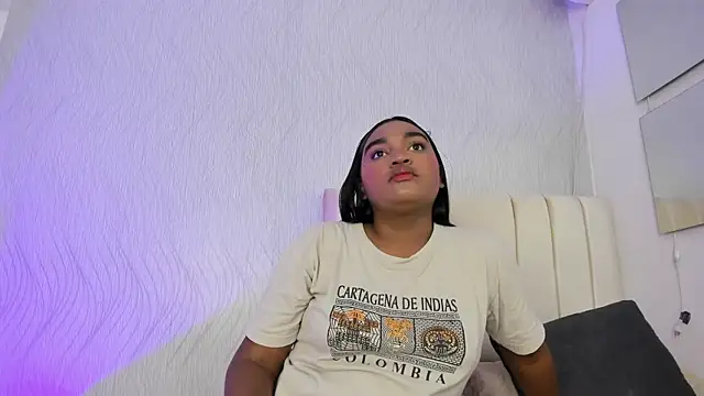 kayna gomez online show from November 11, 7:25 pm