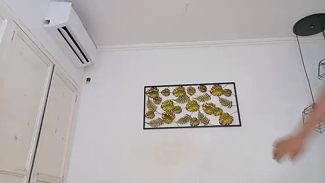 kayna gomez online show from January 7, 6:54 pm