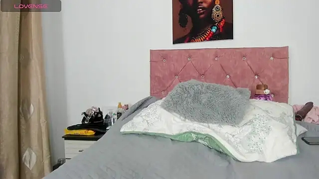 Milkdulce1 online show from January 30, 9:04 am