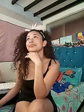 Milkdulce1 online show from April 14, 2:01 pm