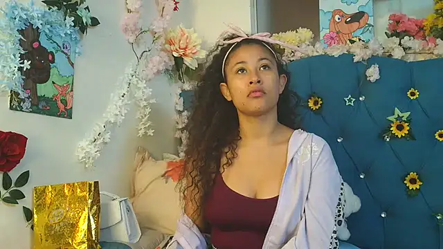 Milkdulce1 online show from May 22, 3:17 pm
