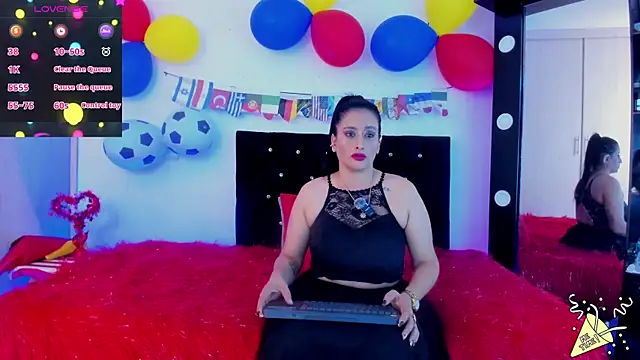 Snapshot of vaiolet_triana chatting on June 16, 8:22 pm vaiolet triana online show from June 16, 8:22 pm