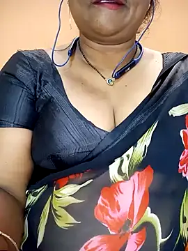 Snapshot of Sexy-Telugunayana2 chatting on December 7, 11:29 am Sexy-Telugunayana2 online show from December 7, 11:29 am