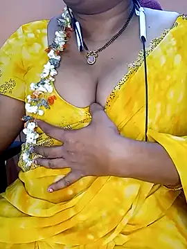 Snapshot of Sexy-Telugunayana2 chatting on February 25, 10:04 am Sexy-Telugunayana2 online show from February 25, 10:04 am