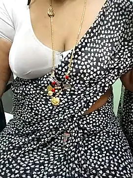 Snapshot of Sexy-Telugunayana2 chatting on May 17, 7:28 am Sexy-Telugunayana2 online show from May 17, 7:28 am