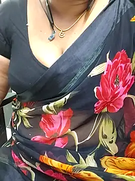 Snapshot of Sexy-Telugunayana2 chatting on July 16, 10:54 am Sexy-Telugunayana2 online show from July 16, 10:54 am