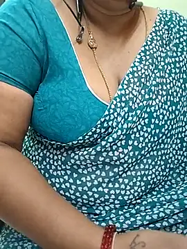 Snapshot of Sexy-Telugunayana2 chatting on July 17, 6:31 am Sexy-Telugunayana2 online show from July 17, 6:31 am
