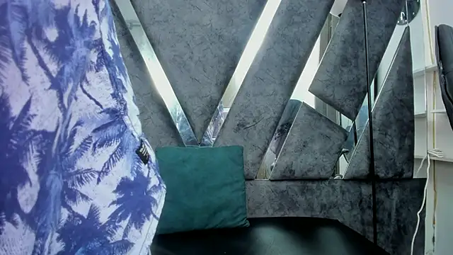 Yef Thin online show from September 17, 4:47 am