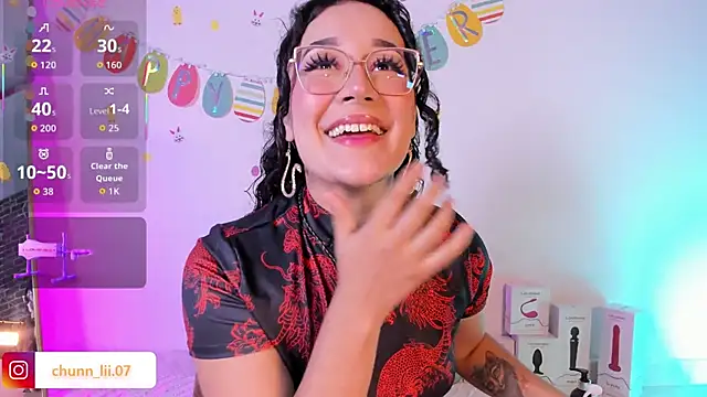 chunn liioo online show from April 7, 1:06 am