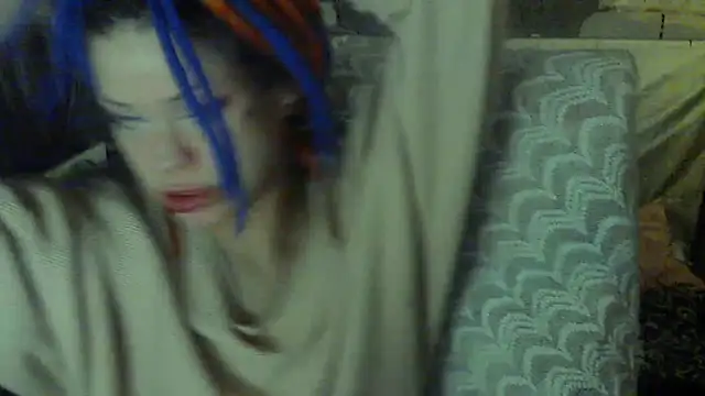 Snapshot of iva_spirit chatting on December 12, 11:47 pm iva spirit online show from December 12, 11:47 pm