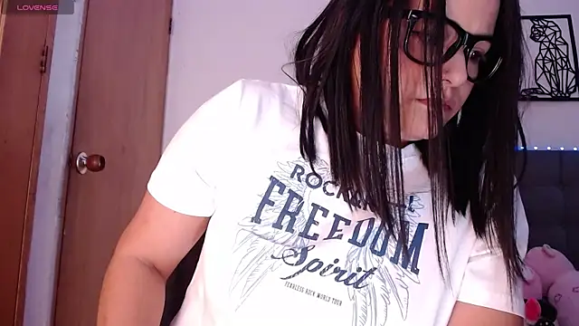 maraa lee online show from February 10, 1:55 pm