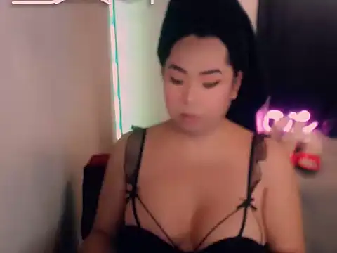 Nathalie Heartxoxo69 online show from March 22, 1:14 pm