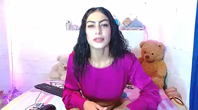 Snapshot of kendall-storm chatting on February 3, 2:14 am kendall-storm online show from February 3, 2:14 am