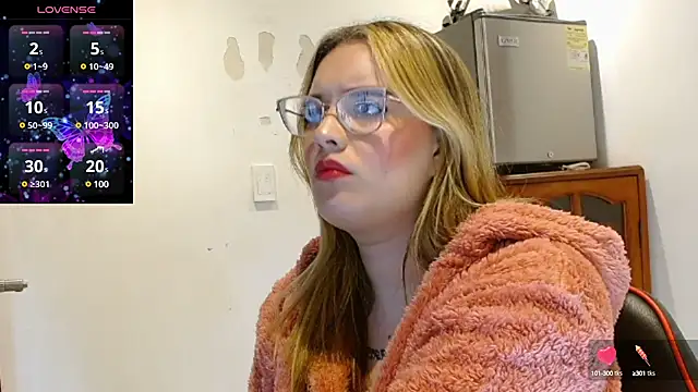 kendallclarkk03 online show from February 13, 8:17 am