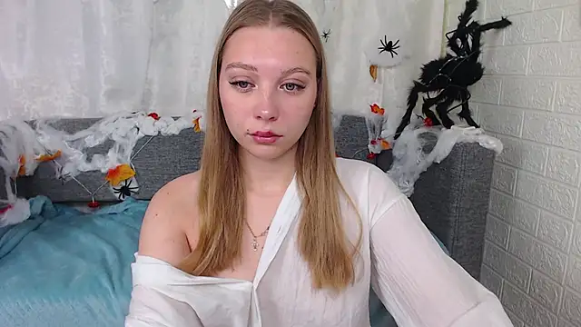 Snapshot of bellaa_love_ chatting on October 20, 12:22 am bellaa love online show from October 20, 12:22 am