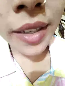 Snapshot of Anki-doll chatting on January 24, 1:03 pm Anki-doll online show from January 24, 1:03 pm
